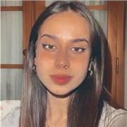 Soy una chica paciente, empática y responsable con ganas de trabajar y sacar todo de la mejor manera posible